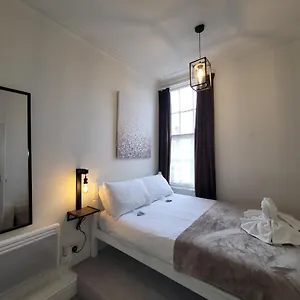  Apartment Sea Side Flat 3 With Fast Wifi And Free Parking United Kingdom